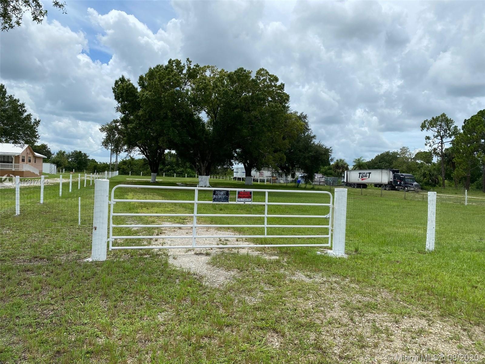 5625 W State Road 80, La Belle FL 33935