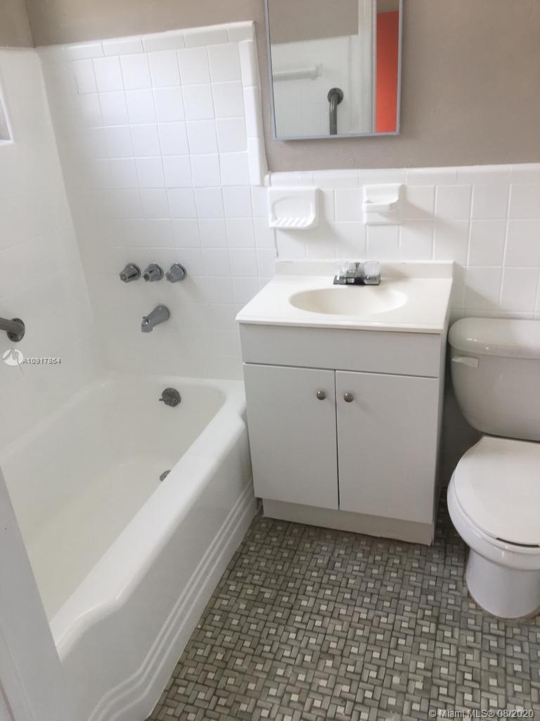 520 SW 4th St # 11, Miami FL 33130 photo 5