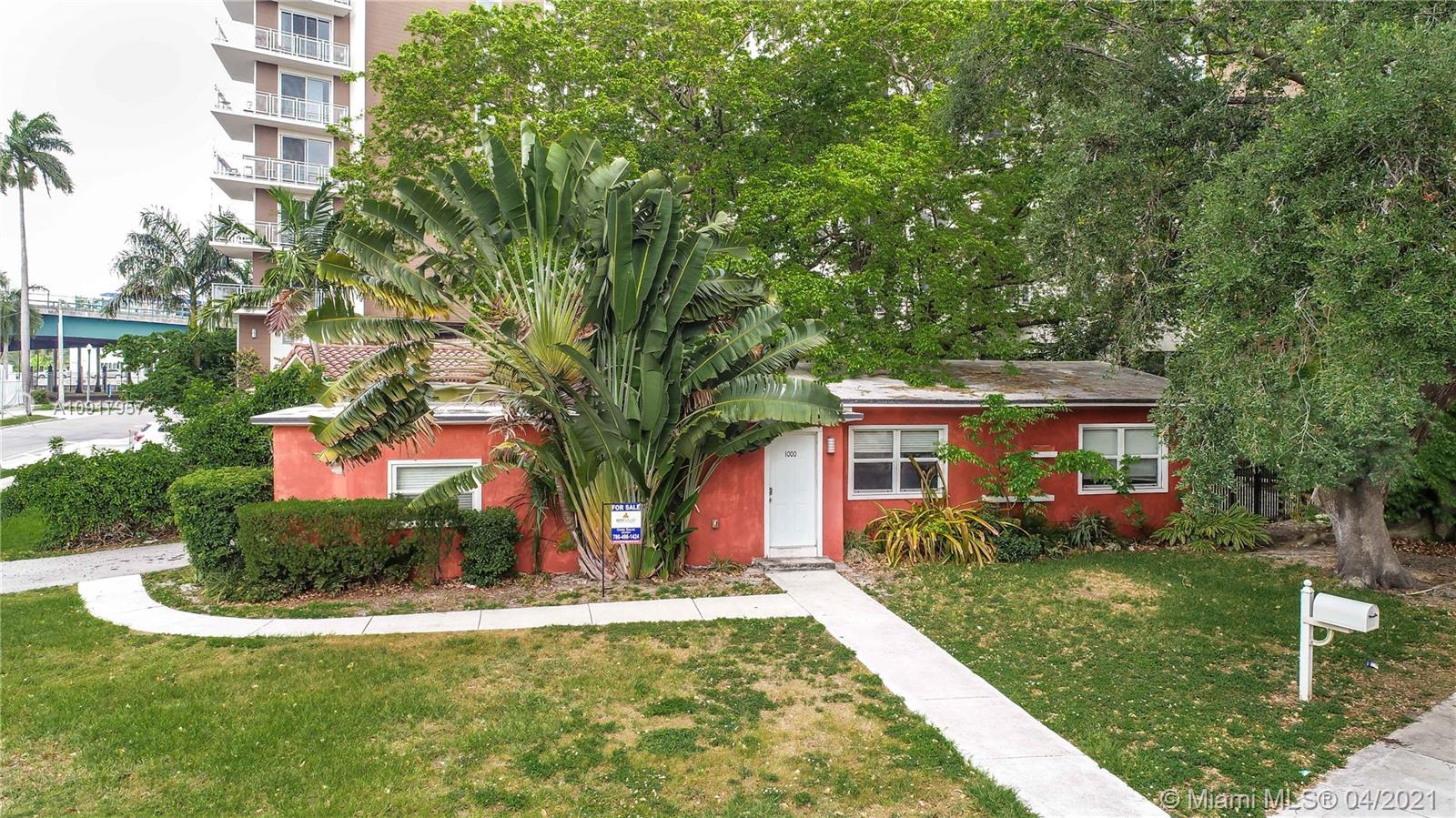 1000 NW 11th Ct, Miami FL 33136 photo 2