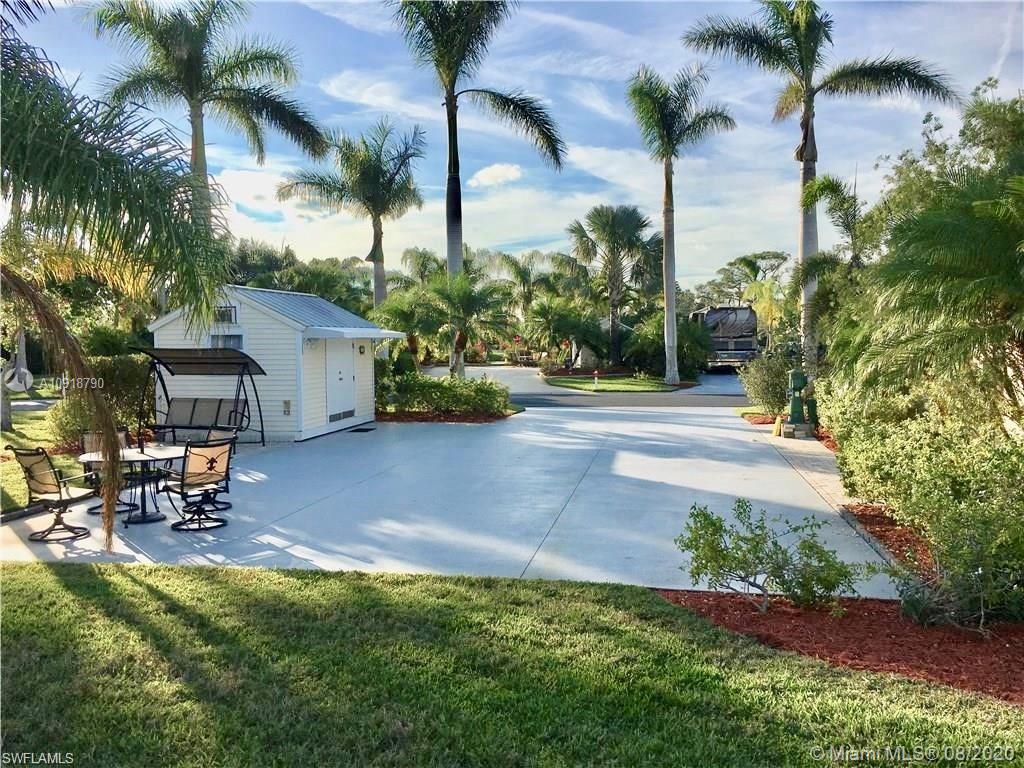3032 E RiverBend Resort Blvd, La Belle FL 33935 photo 5
