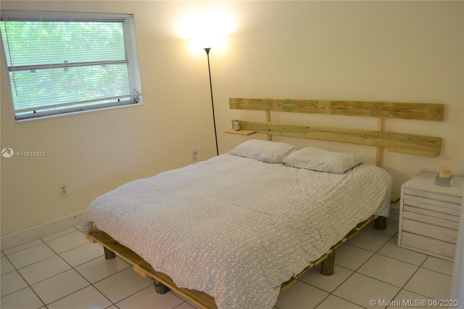 1014 Salzedo St # 304, Coral Gables FL 33134 photo 4