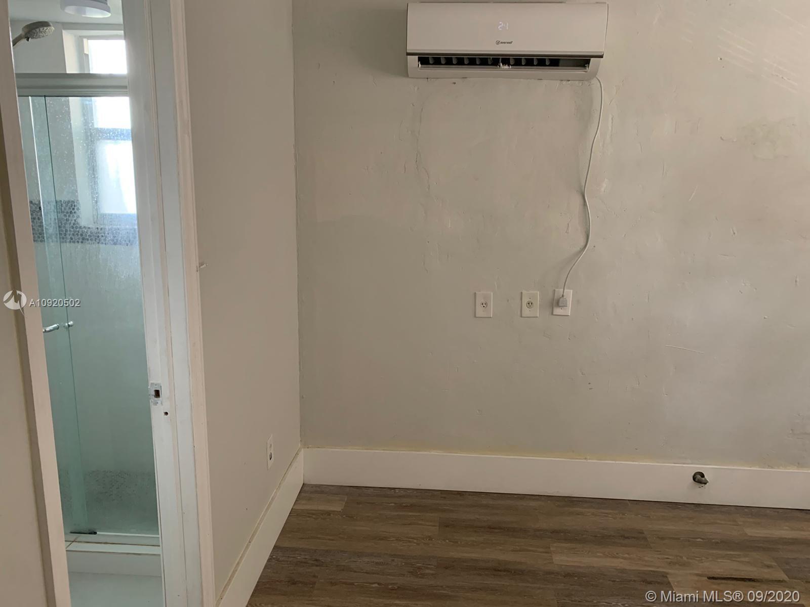 542 NW 8th St # 1, Miami FL 33136 photo 4