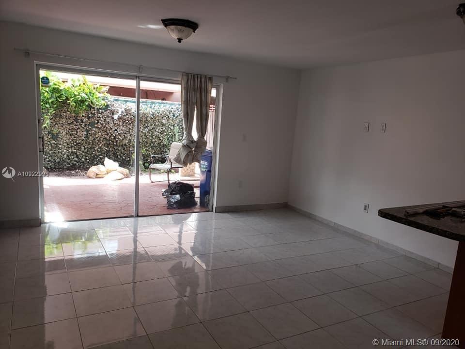 8090 NW 10th # 7, Miami FL 33194