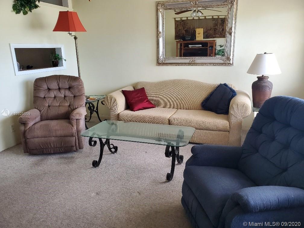 1000 SW 10th Ter # 19P, Hallandale Beach FL 33009 photo 3