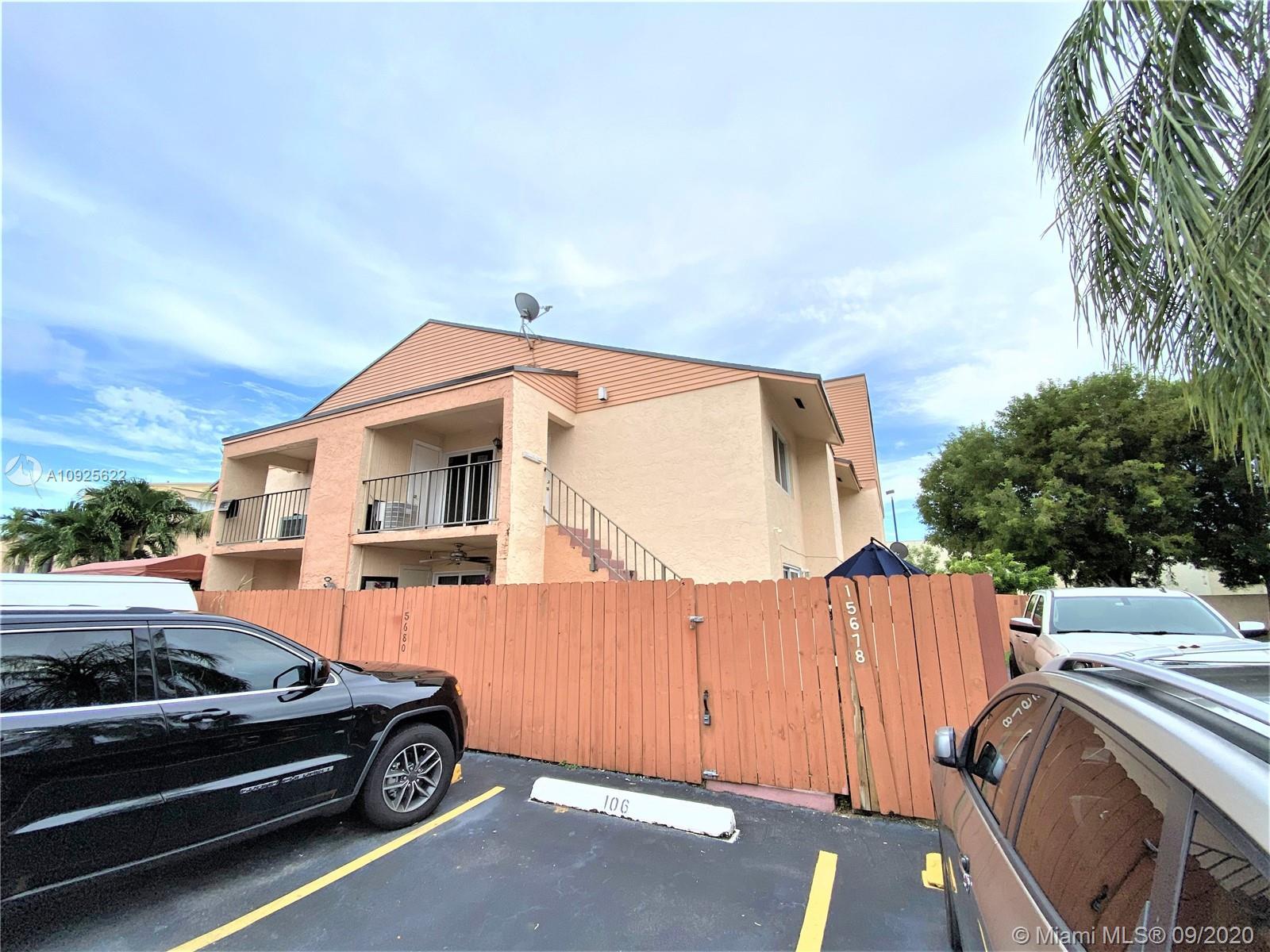 15678 SW 85th Ln # 106, Miami FL 33193