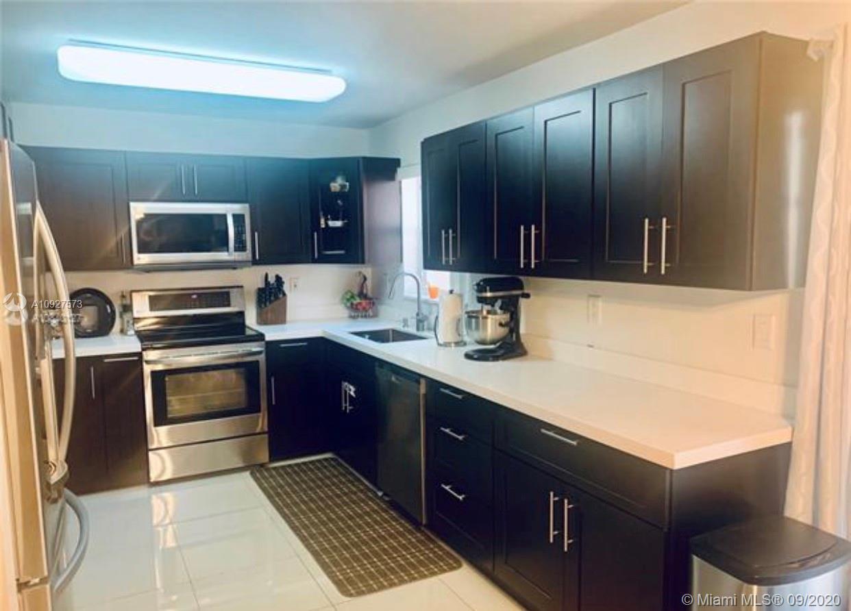 2241 NW 170th Ave, Pembroke Pines FL 33028 photo 3