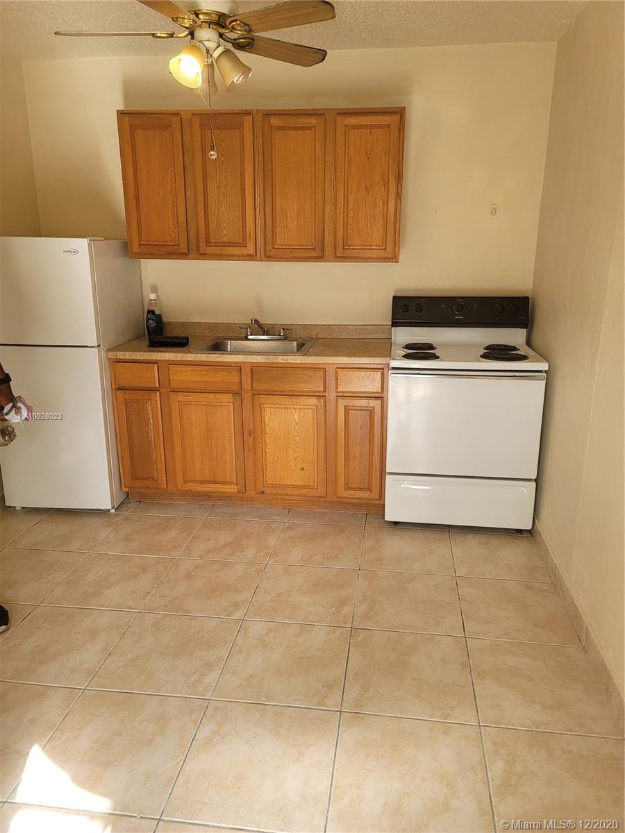 6097 Rodman St, Hollywood FL 33023 photo 3
