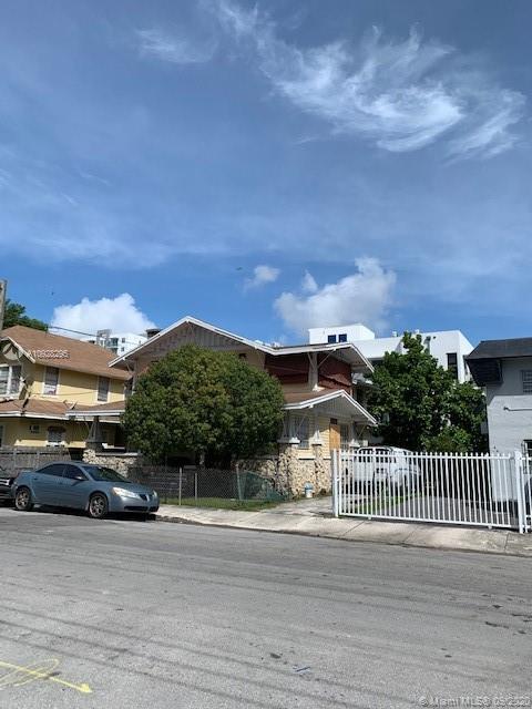 667 NW 1st St, Miami FL 33128