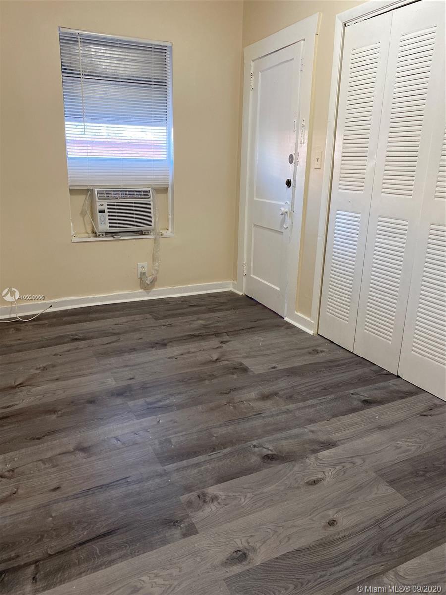 1011 SW 5th St # 2, Miami FL 33130 photo 2
