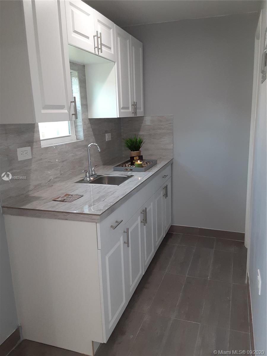 4180 SW 36th St, West Park FL 33023 photo 2
