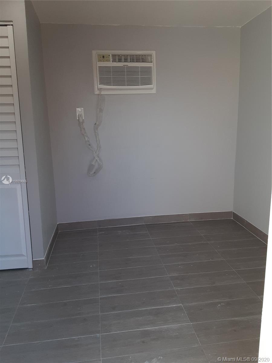 4180 SW 36th St, West Park FL 33023 photo 3