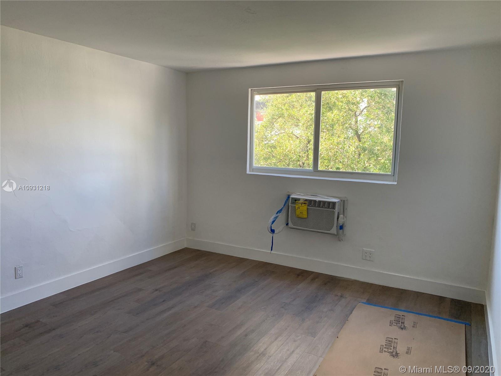 143 SW 9th St # 1, Miami FL 33130 photo 4