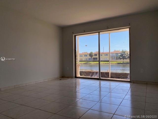 2880 NE 203rd St # 11, Aventura FL 33180 photo 4