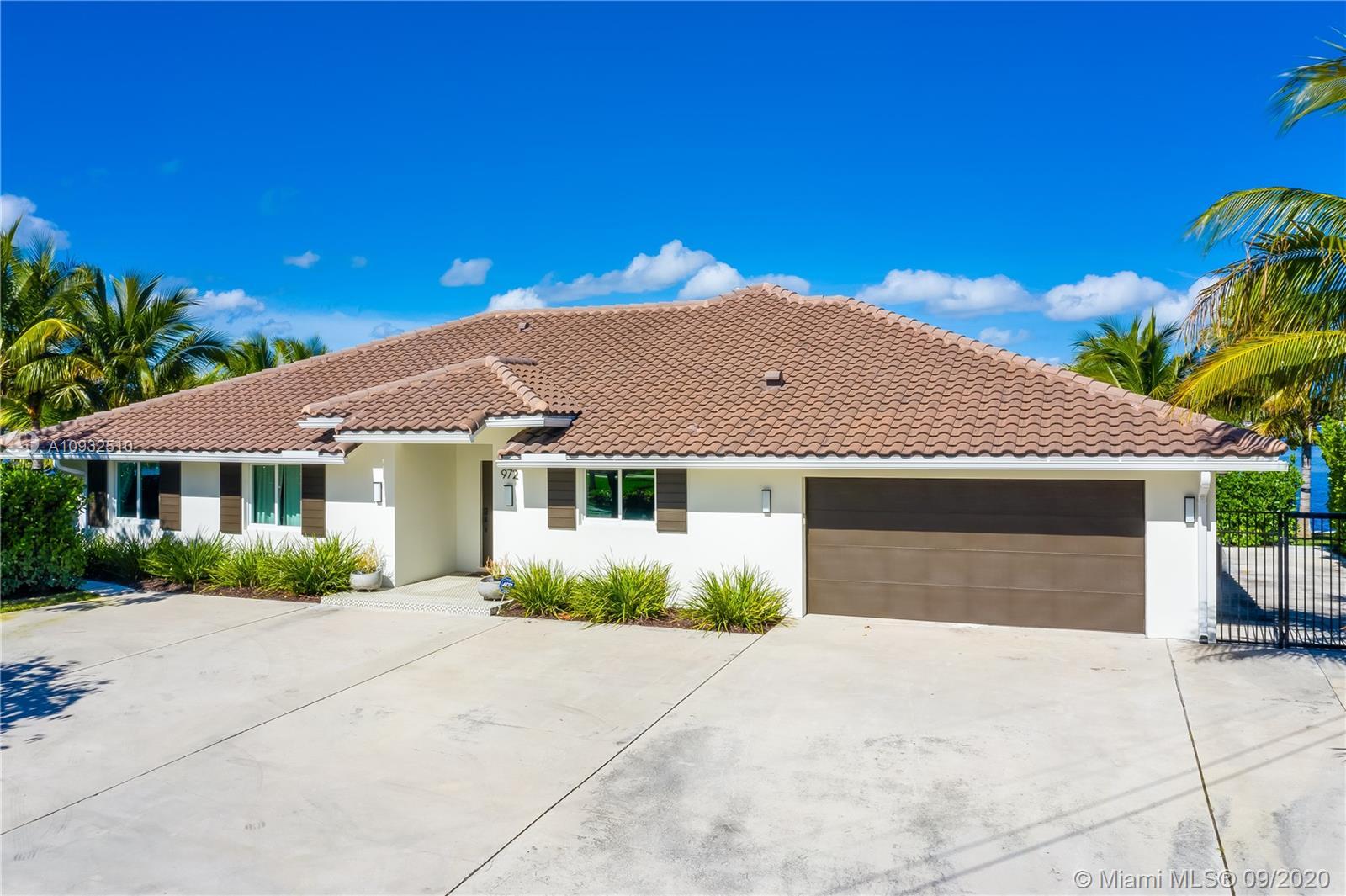 972 Marlin Dr, Jupiter FL 33458 photo 2