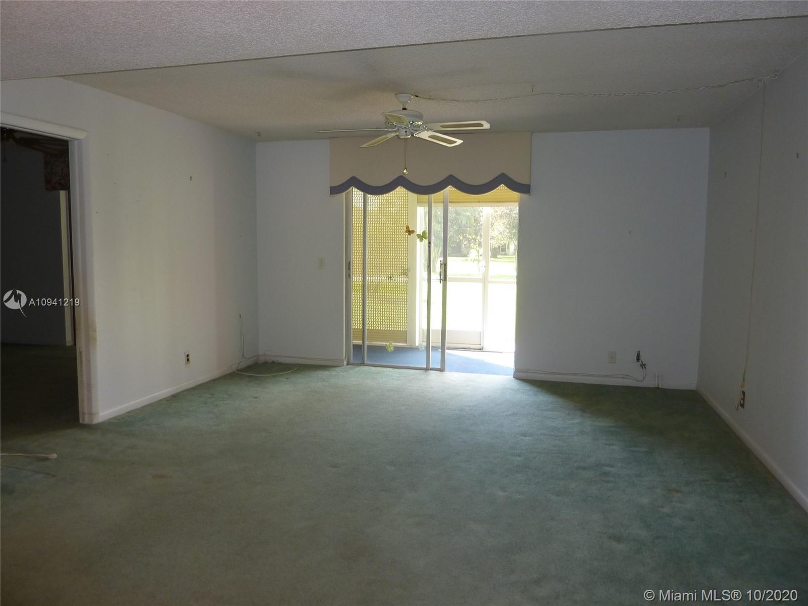 18081 SE Country Club Dr # 14, Jupiter FL 33469 photo 2