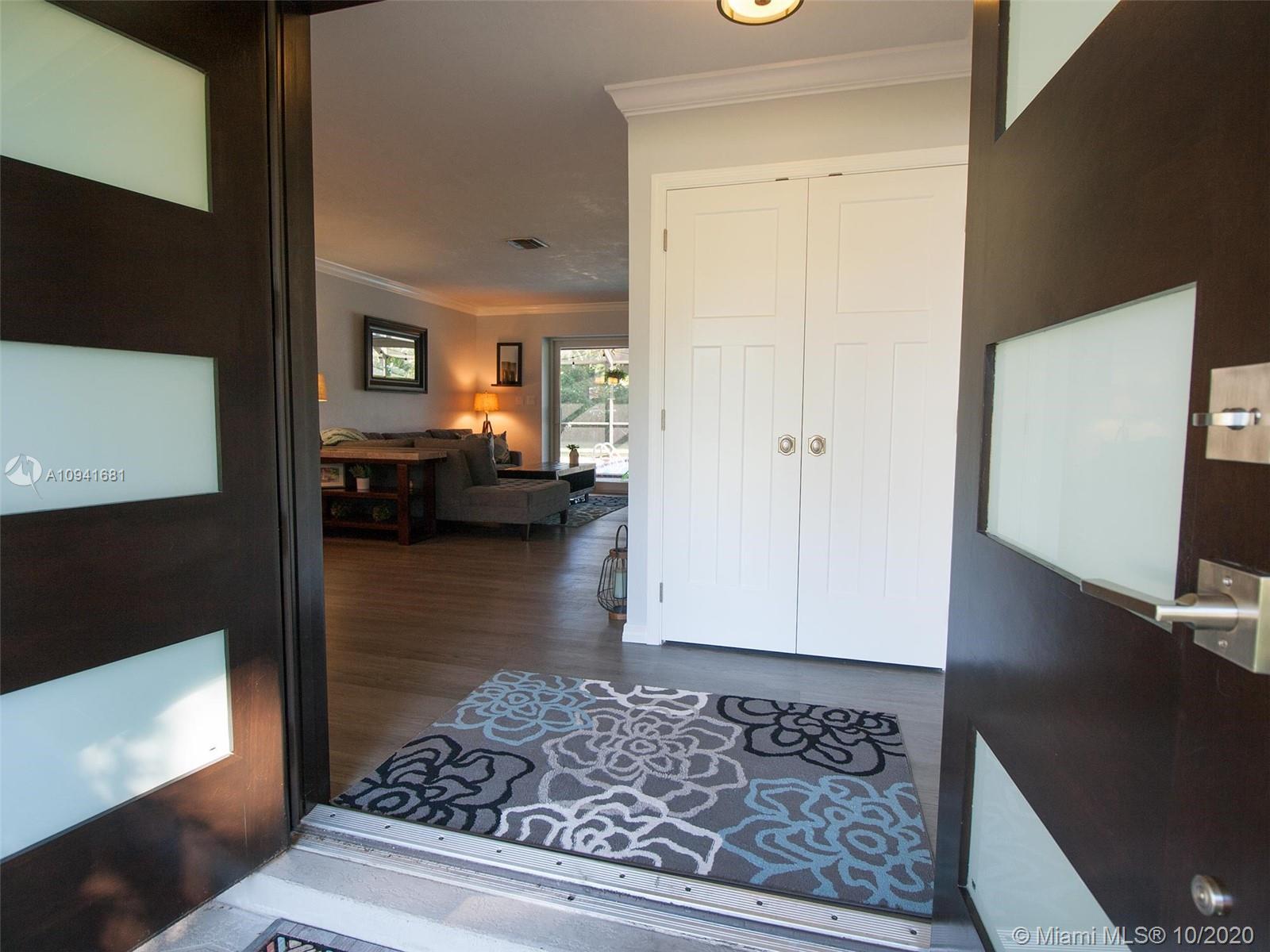 8301 SW 151st St, Palmetto Bay FL 33158 photo 3