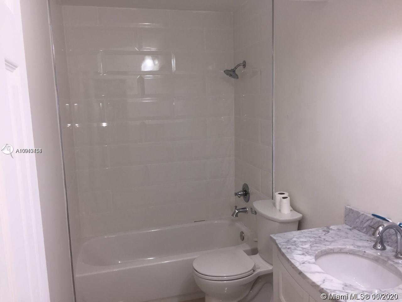 4915 CORTEZ CIR, Naples FL 34112 photo 5