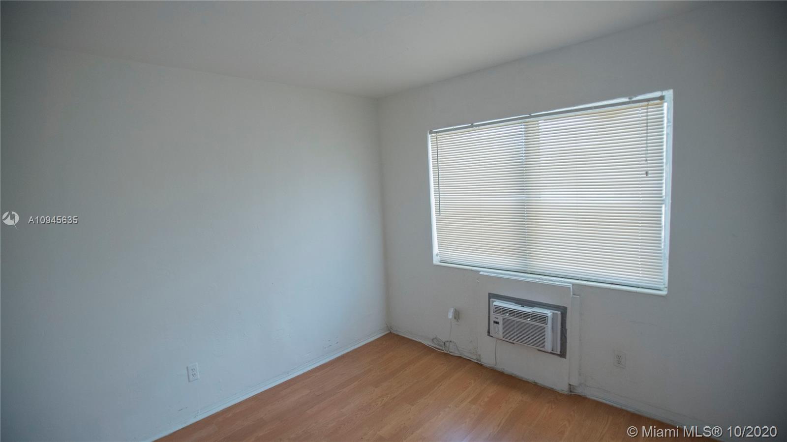 461 SW 6th St # 6, Miami FL 33130 photo 3