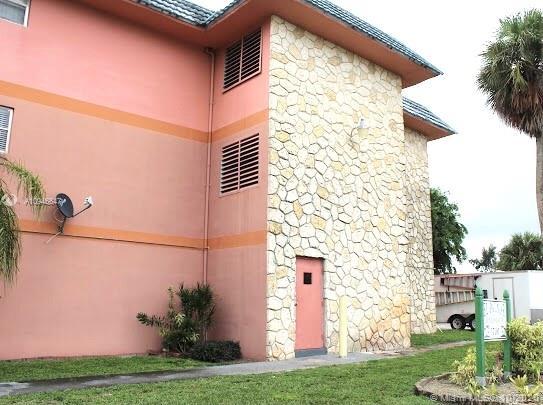 17101 NW 57th Ave # 305, Miami Gardens FL 33055 photo 2