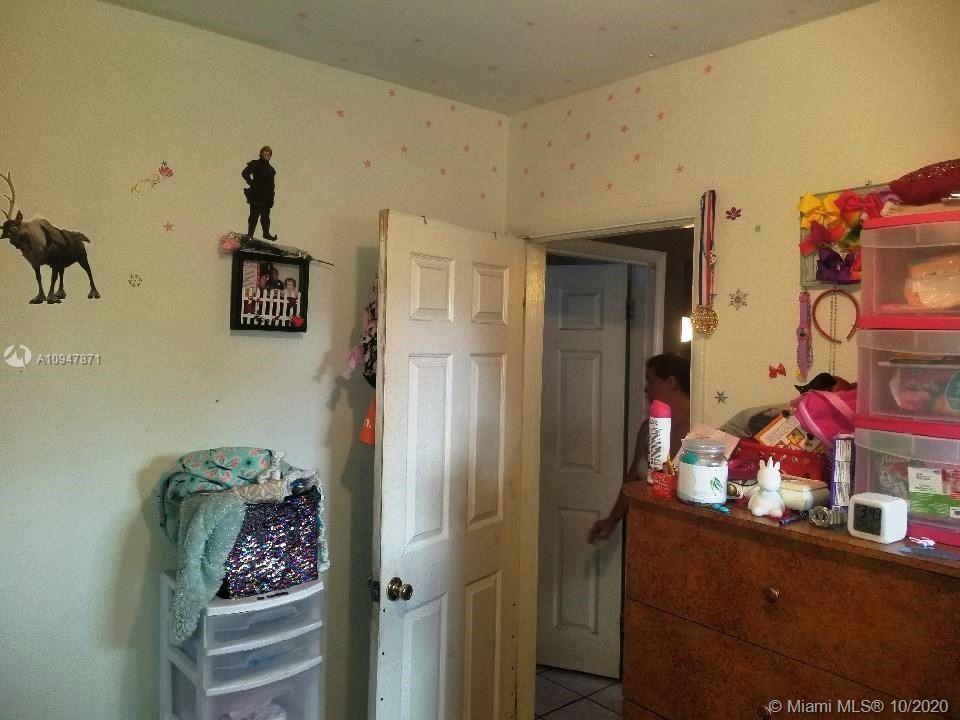 12721 Wood St, Miami FL 33167 photo 5