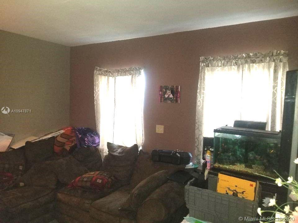 12721 Wood St, Miami FL 33167 photo 4