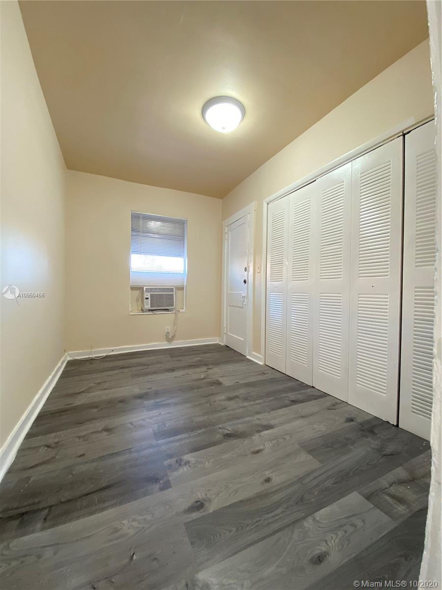 1011 SW 5th St # 3, Miami FL 33130 photo 2