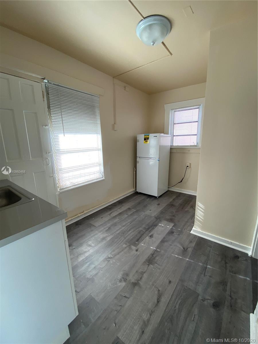 1011 SW 5th St # 3, Miami FL 33130 photo 4