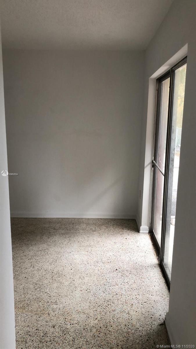 1029 NW 5th St # 6, Miami FL 33128