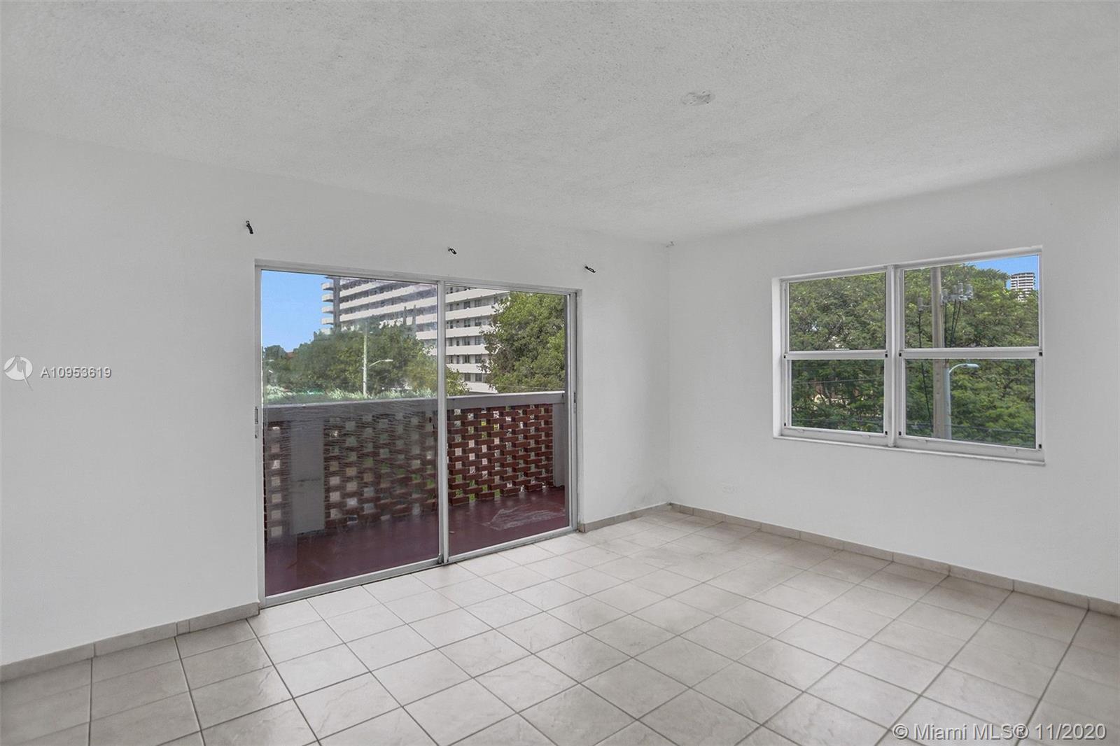 3660 NE 166th St # 316, North Miami Beach FL 33160