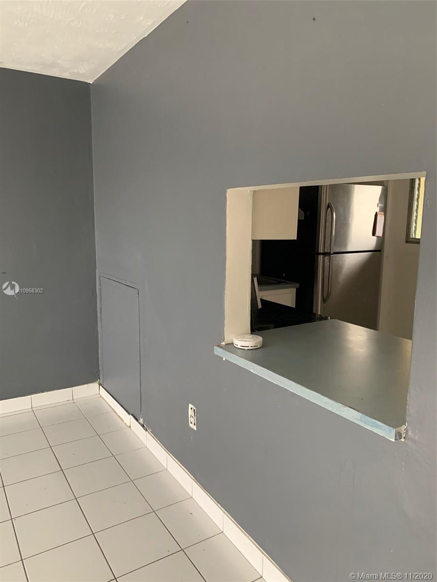 2880 NE 203rd St # 17, Aventura FL 33180 photo 3