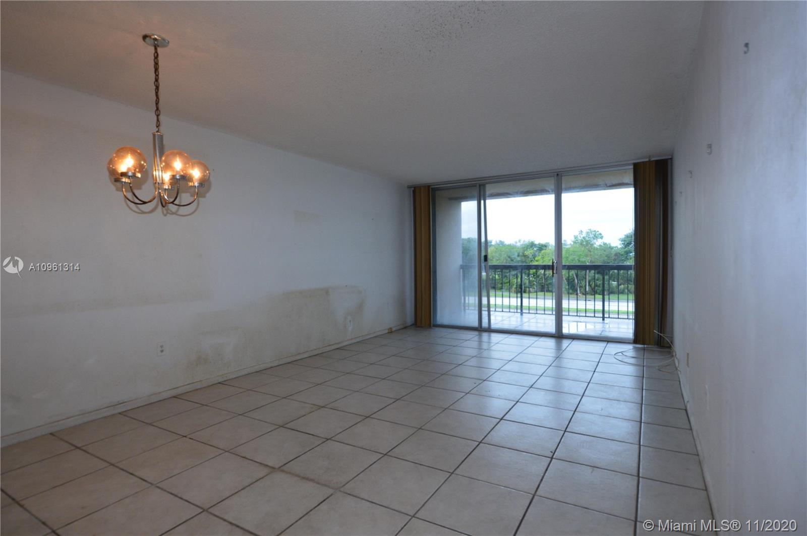 10425 SW 112th Ave # 303, Miami FL 33176 photo 5
