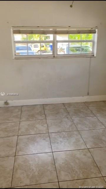 2970 NW 15th St # B, Miami FL 33125 photo 3