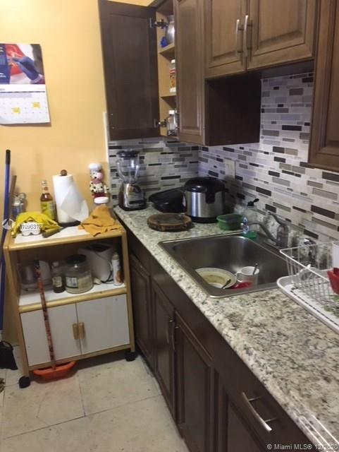 Hallandale Beach, FL 33009 photo 5