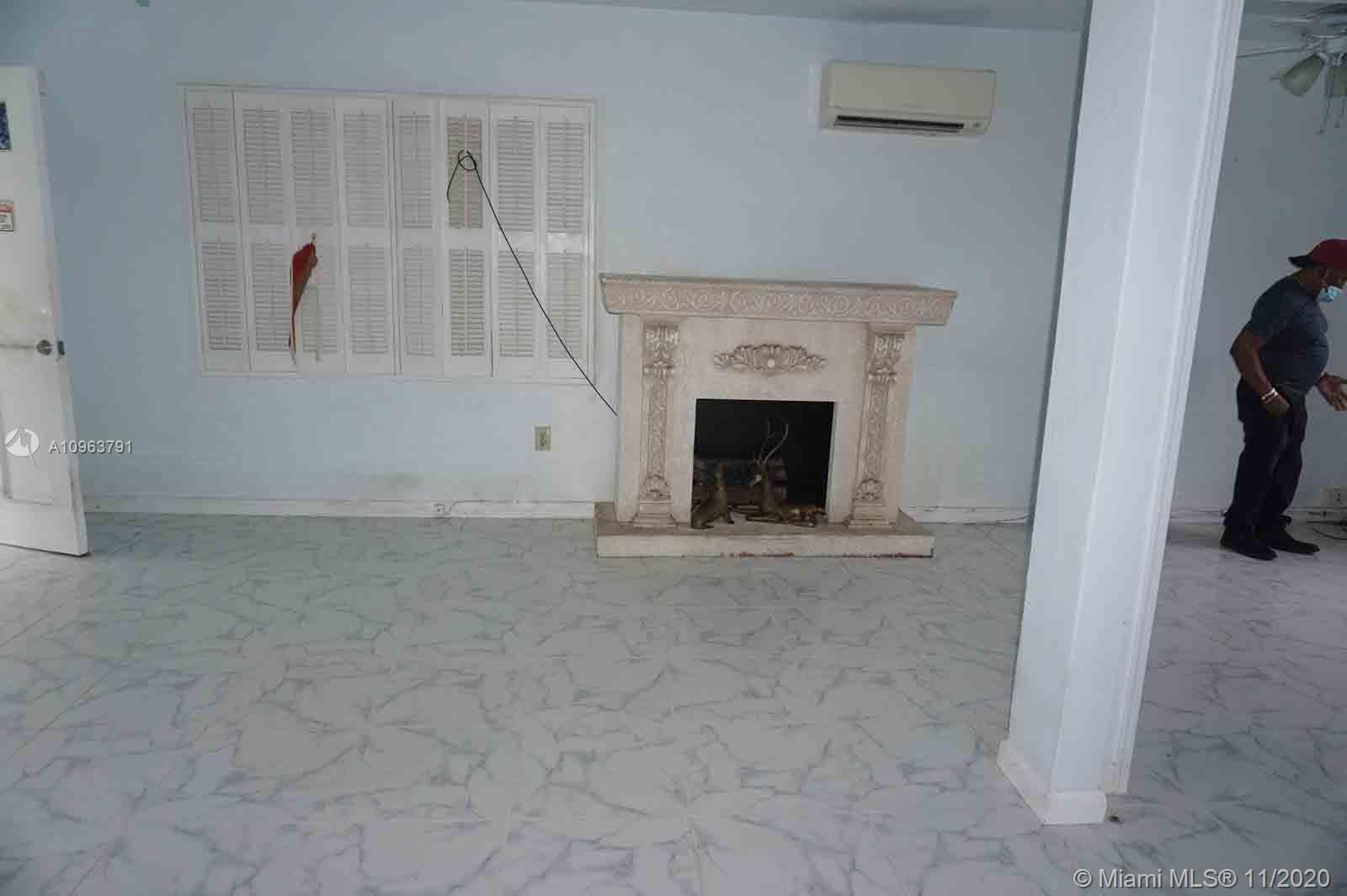 Miami, FL 33168 photo 3