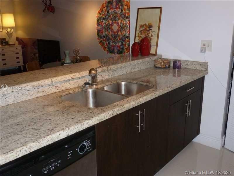 850 N Miami Ave # 2105, Miami FL 33136 photo 2