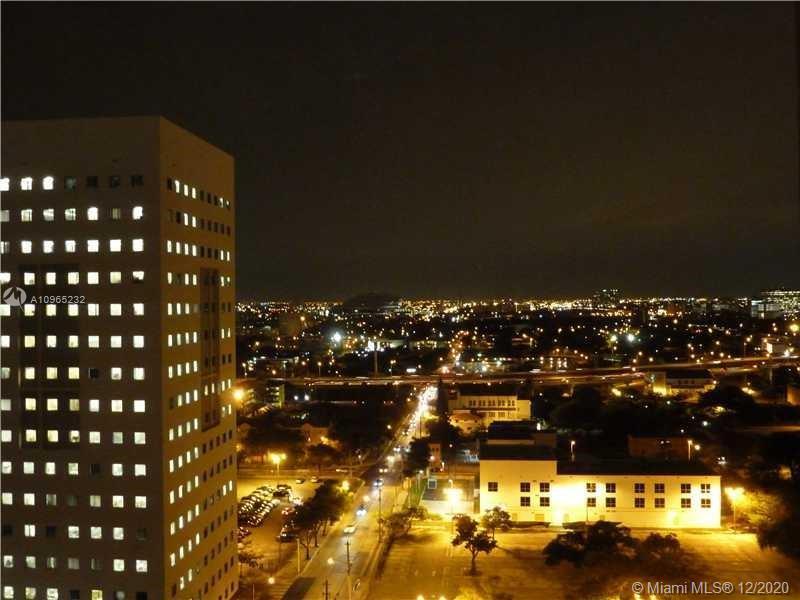 850 N Miami Ave # 2105, Miami FL 33136 photo 4