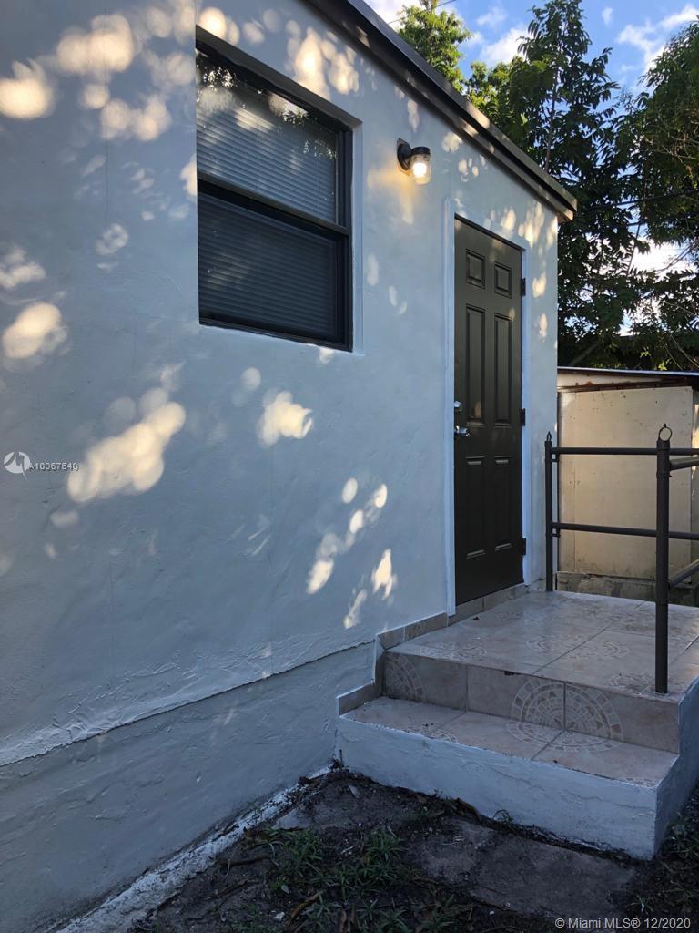 1172 NE 161 TER # 2, North Miami Beach FL 33162