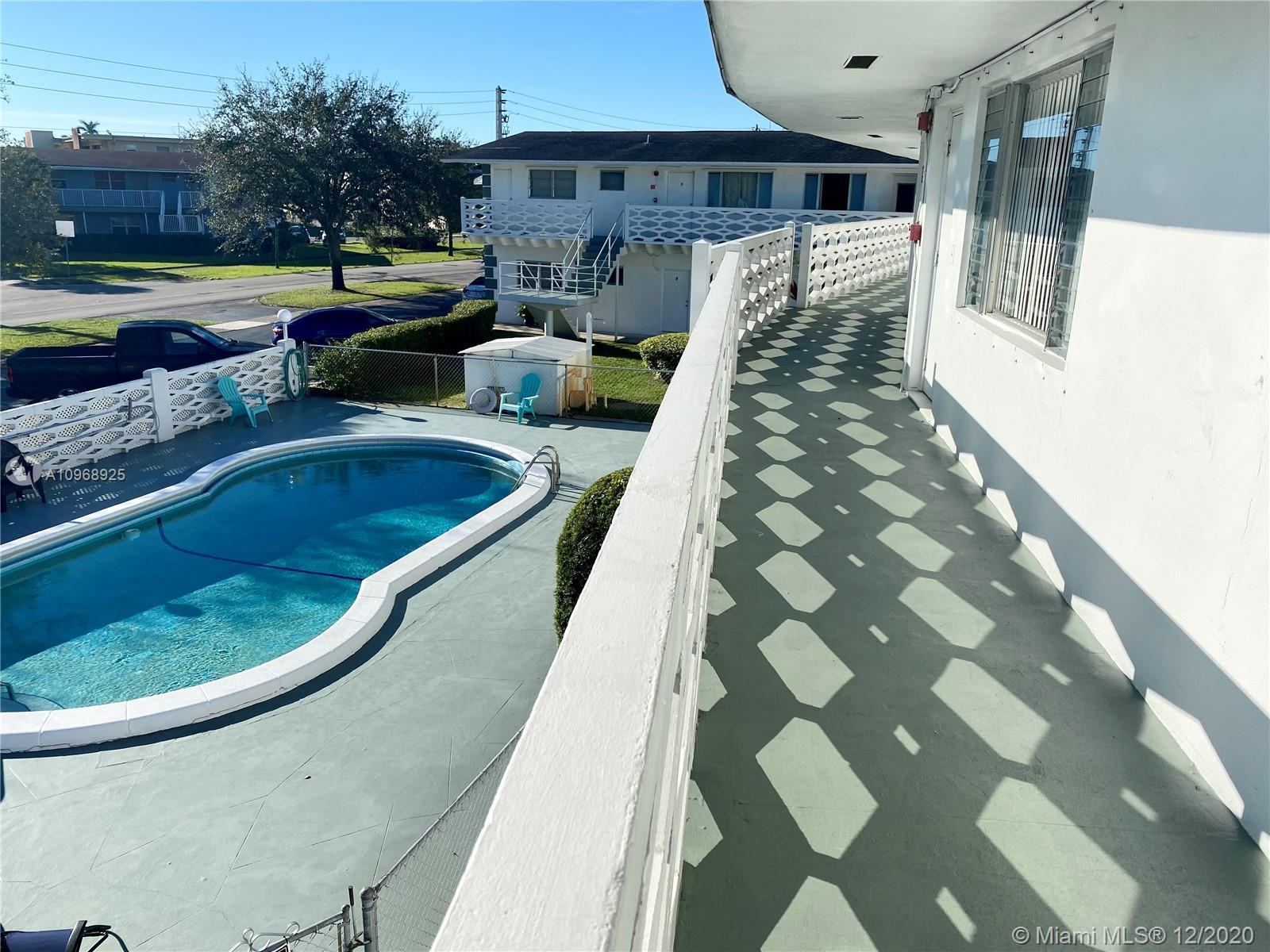 3847 S Cir Dr # 14, Hollywood FL 33021 photo 4