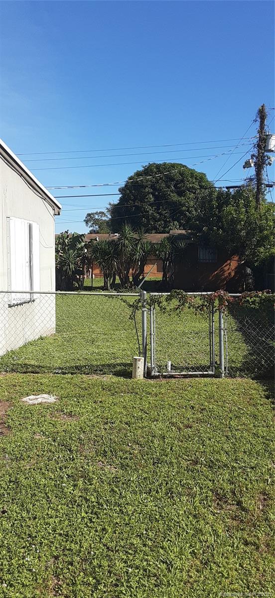 16141 NW 17 pl, Opa-Locka FL 33054 photo 3