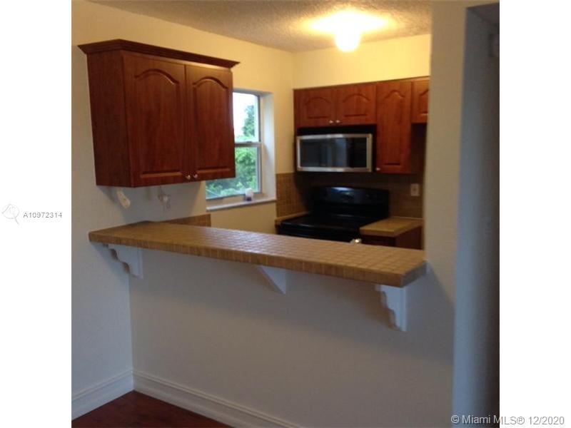 444 SW 4th St # 401, Miami FL 33130 photo 3