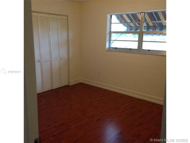 444 SW 4th St # 401, Miami FL 33130 photo 5