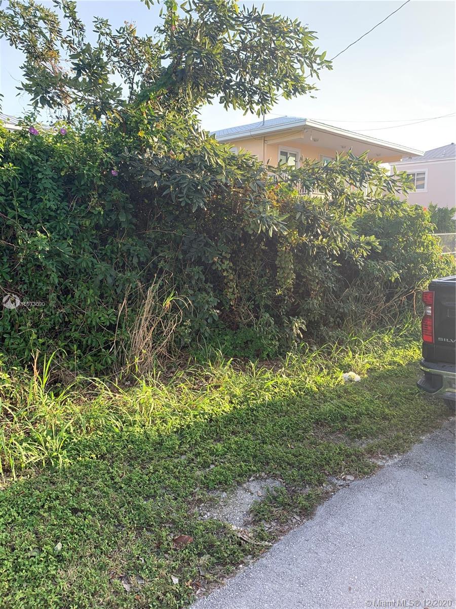 22 Orange Dr, Key Largo FL 33037 photo 3