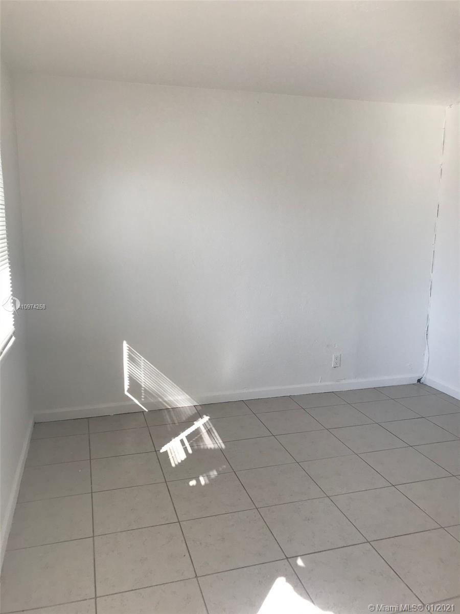 716 NE 8th St # 4, Hallandale Beach FL 33009 photo 5