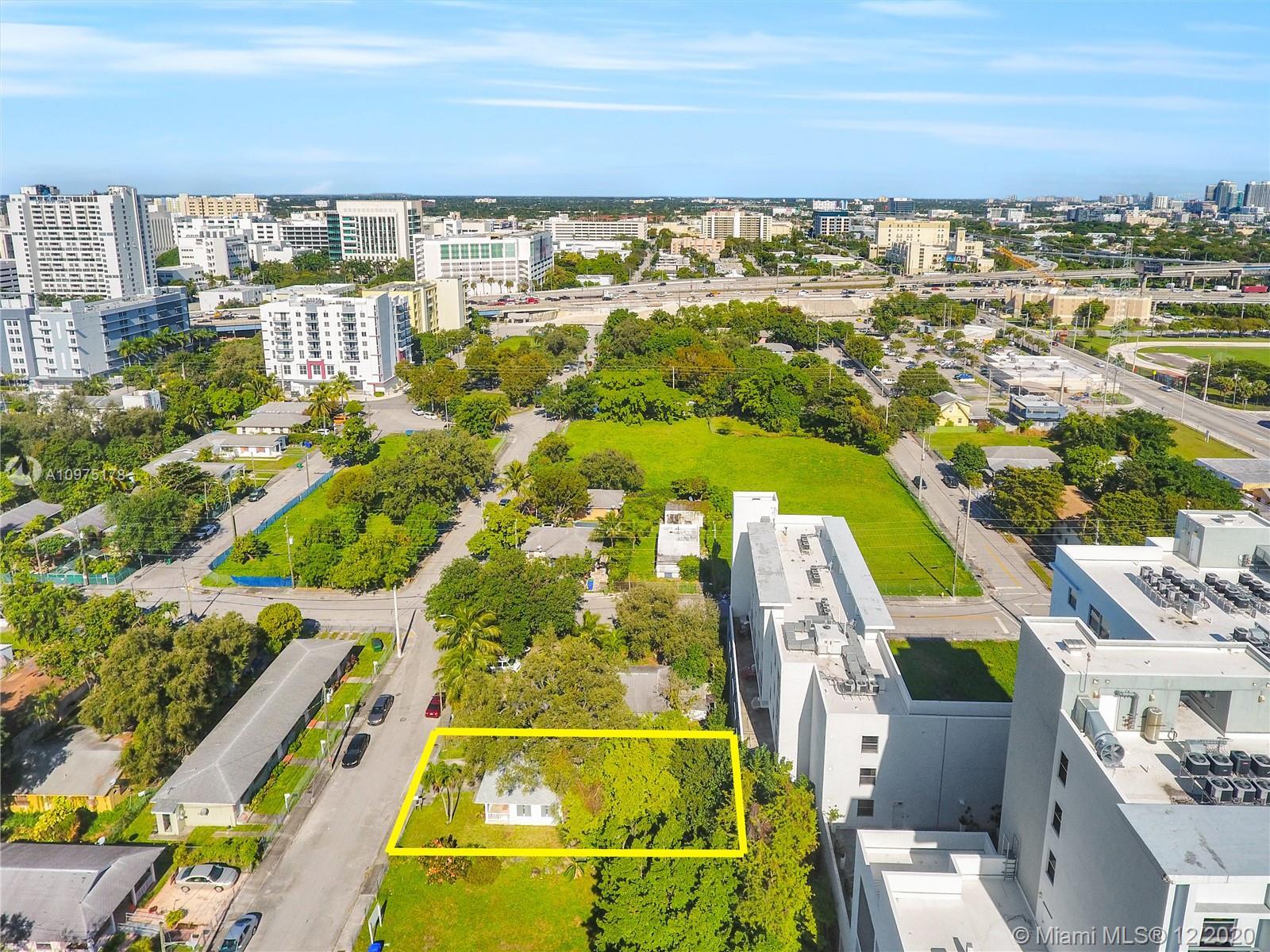 1163 NW 8th Ave, Miami FL 33136 photo 4