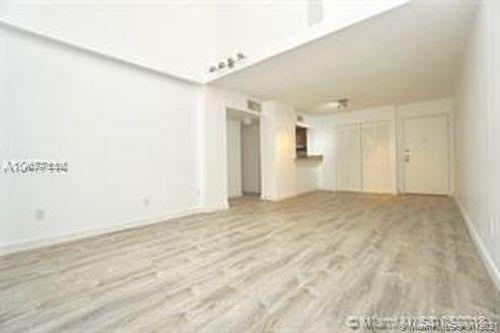 8841 W Flagler St # 406, Miami FL 33174