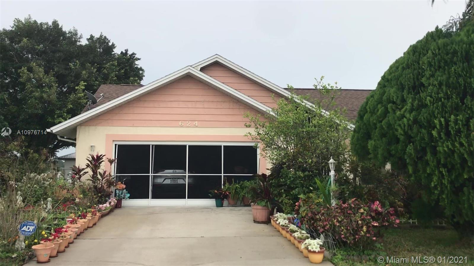 624 Linville Place, Lehigh Acres FL 33936
