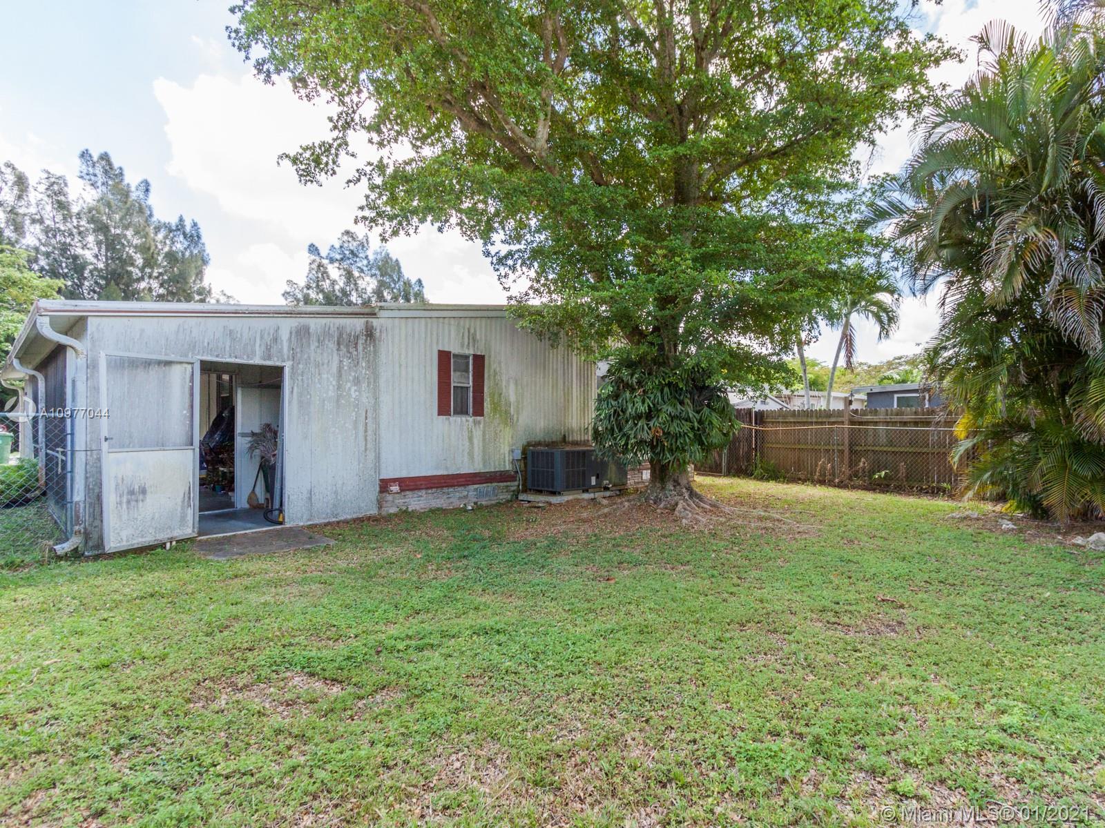 400 NW 214th Ave, Pembroke Pines FL 33029 photo 4