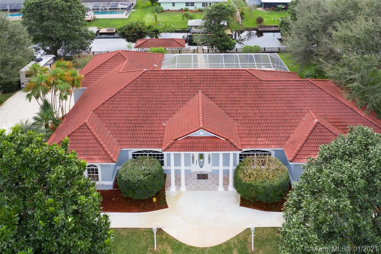 349 NE Anderson St, Lake Placid FL 33852 photo 2