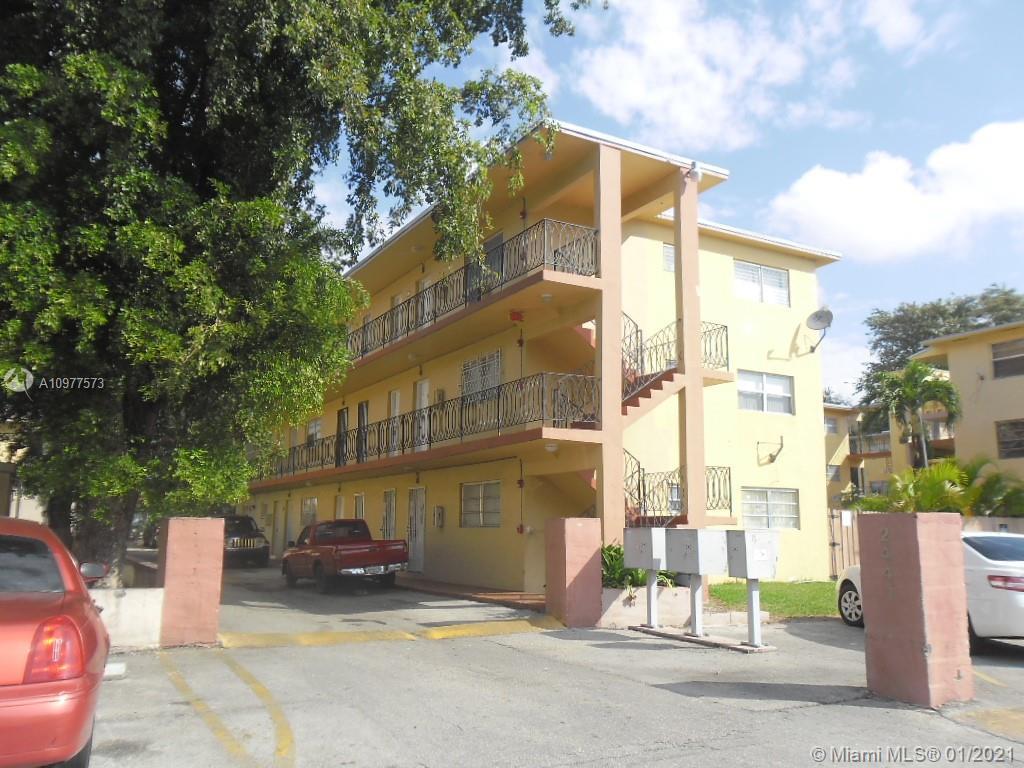 2441 NW 13th St # 74, Miami FL 33125