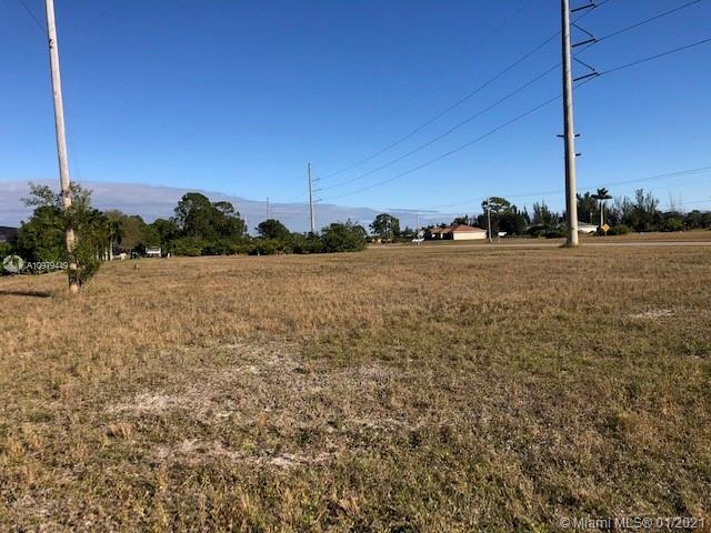 2004 El Dorado Blvd N, Cape Coral FL 33993